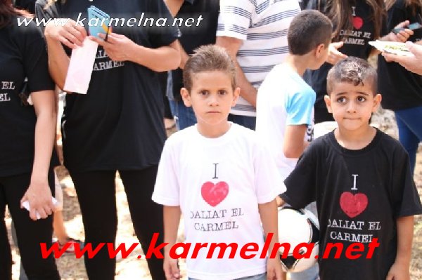 شباب وصبايا الداليه تجمعنا .التقوا اليوم في ساحة دير المحرقه للتكاتف